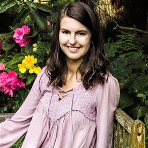 Meet your Posher, Hannah